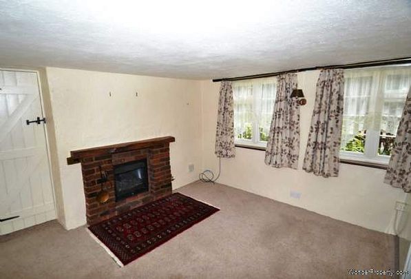 3 bedroom property to rent in Watlington - Photo 1