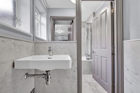 1 Bed Flat, Little Venice, W9 - Photo 4
