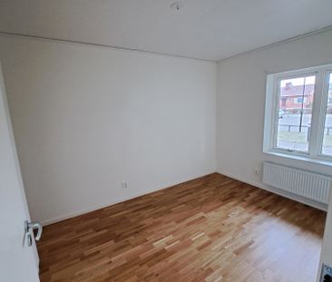 Södergatan, Vara - Foto 1