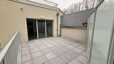 Location Appartement 3 pièces 69m² ORLEANS 45000 - Photo 5