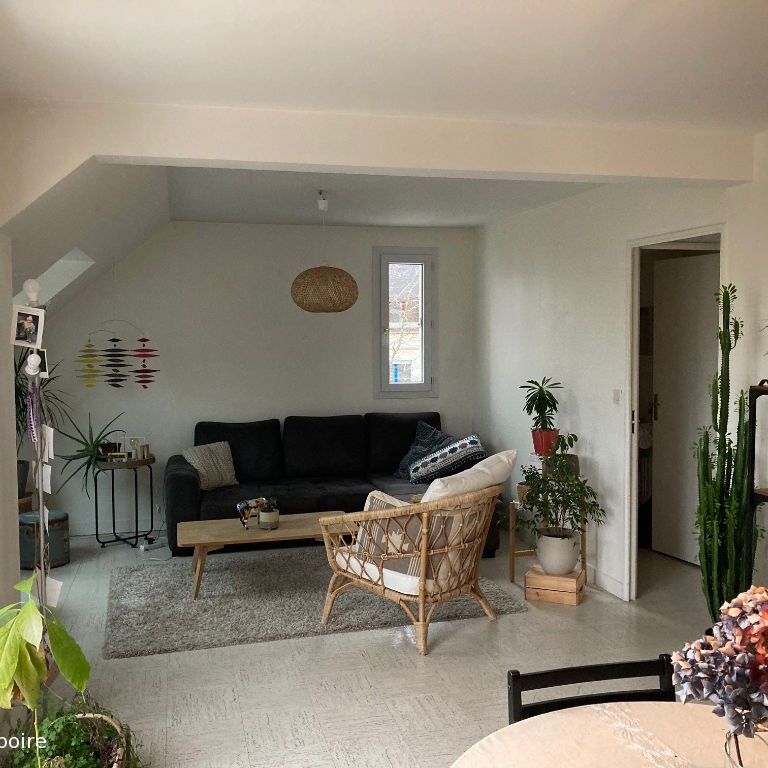 Appartement T3 à louer - 74 m² - Photo 1