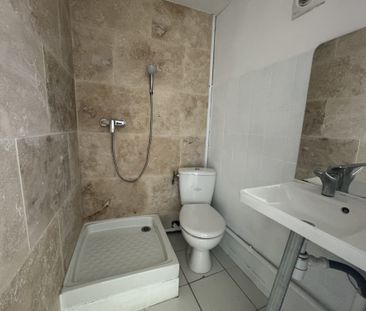 Location Appartement 1 pièce 35m² TOURVES 83170 - Photo 6