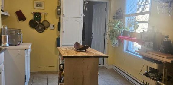 Spacious 3-Bedroom Apartment – 2-Min Walk to Beaudry Metro - Photo 2