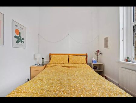 2 Bed Flat, Kingsland High Street, E8 - Photo 2