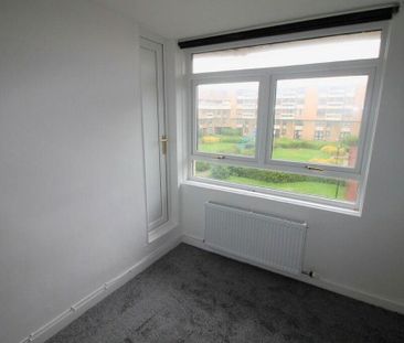 2 bed maisonette to rent in NE37 - Photo 4