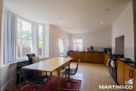 5 bedroom end of terrace house to rent - Photo 3