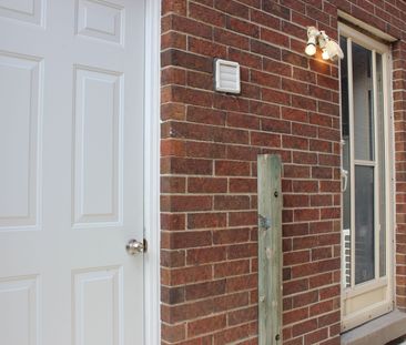 For Lease - 85 River Grove Drive Unit# Bsmt, Toronto, Ontario - Photo 6