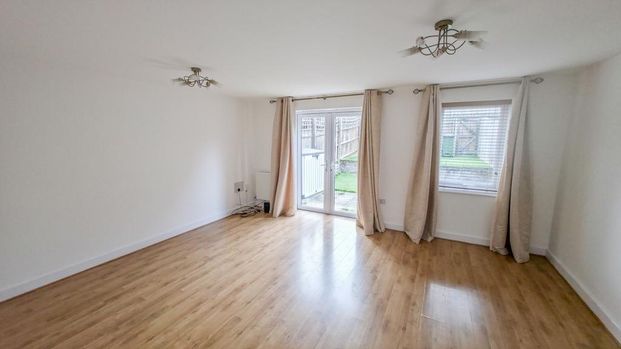 4 bedroom townhouse to rent - Photo 1