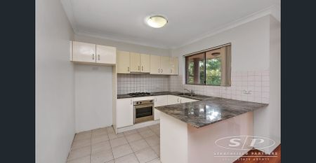 Spacious 2 bedroom unit - Photo 4