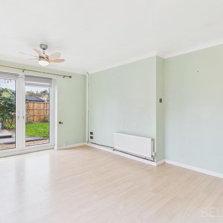 5 bedroom detached house to rent - Photo 1