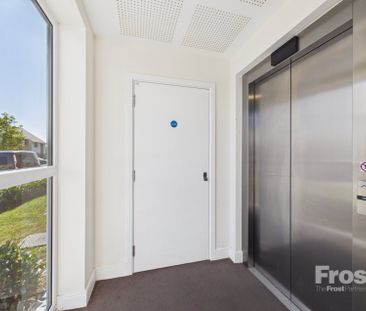 Kingston Close, Maidenhead, Berkshire,SL6 - Photo 6