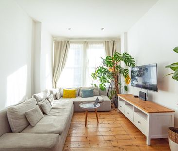 Rosebery Avenue - Photo 1