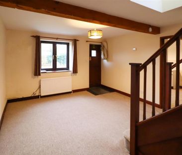 2 bedroom end of terrace house to rent - Photo 2