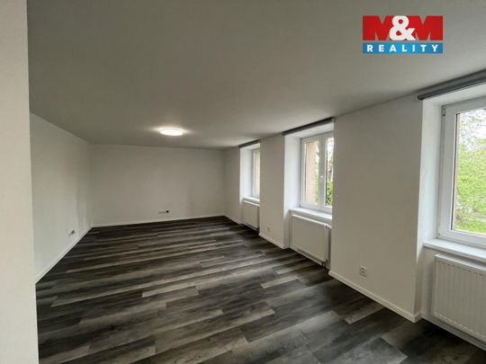 Pronájem bytu 1+kk a garsoniéry 72 m² - Photo 1