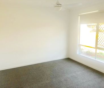 21 Venice Cres, Redbank QLD 4301 - House For Rent | Domain - Photo 3