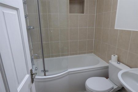 3 bedroom property to rent - Photo 5