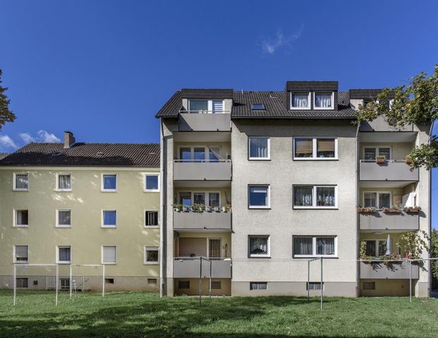 Tolle DG Wohnung mit Balkon - nur mit WBS - Photo 1