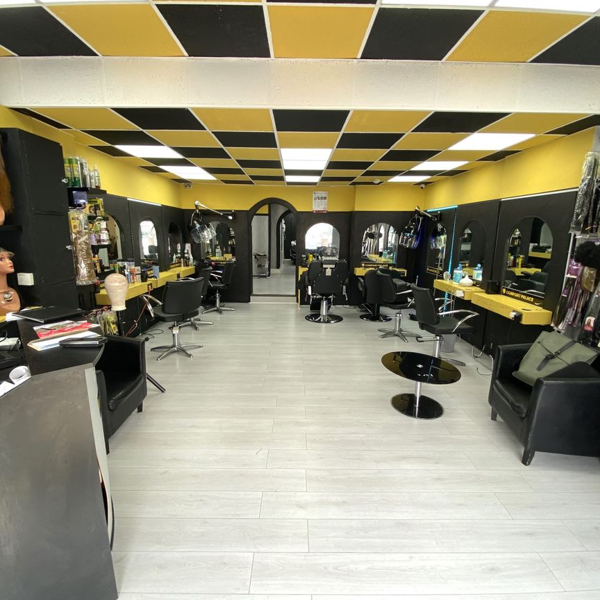 £1,250 PCM, Large Fitted and Equipped Hairdressing Salon/Barber Shop/Beauty Salon in Cowbridge Road East, Canton, Cardiff, CF5 1JJ - Photo 1