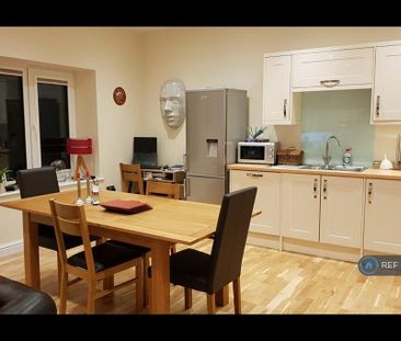 2 bedroom penthouse to rent - Photo 5