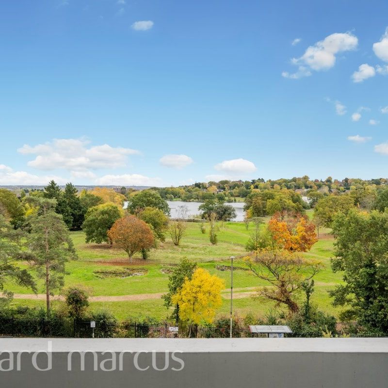 Wimbledon Park Road - Photo 1