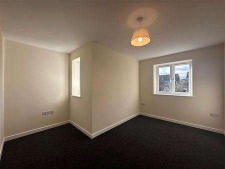 2 bedroom end of terrace house to rent - Photo 2