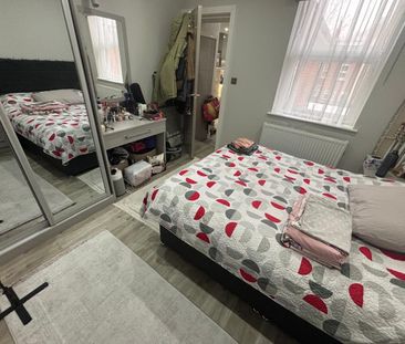 1 Bed Flat, Oxford Road, RG1 - Photo 3