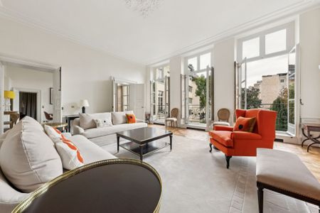 Location Appartement de luxe Paris 6 5 Pièces 242 m² - Photo 4