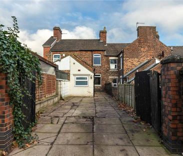 2 bedroom terraced house to rent - Photo 4