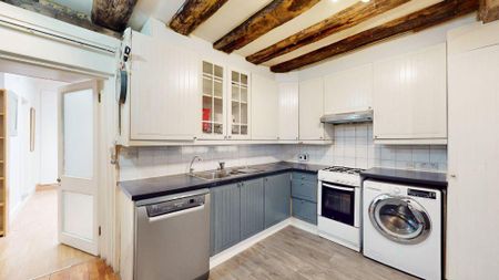 3 bedroom mews to rent - Photo 4