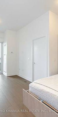 Parklawn/Lakeshore Gorgeous 1Bdrm Modern Great Location Open Concept - Photo 1