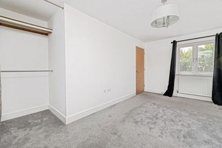2 bedroom semi-detached house to rent - Photo 4