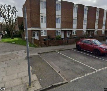 Room in a Shared House, Scotswood Walk, N17 - Photo 2