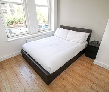 Apt 2, 51 East Parade - Photo 3