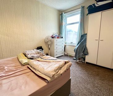 1 bedroom Flat To Let - Photo 1