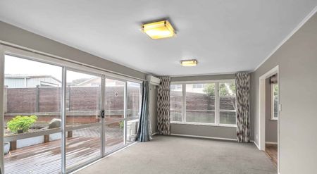 Family Home For You in Maungaraki - Photo 4