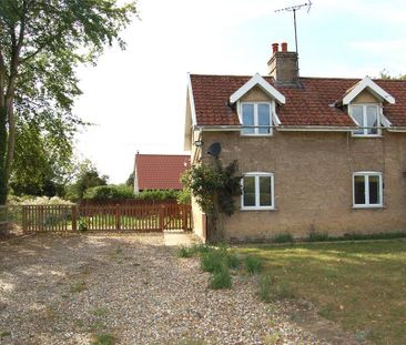 3 bedroom semi-detached house to rent - Photo 2