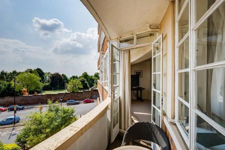 3 Bedroom Flat To Let - Photo 4