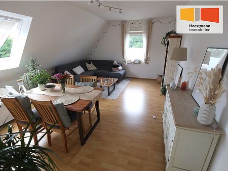 Dachgeschoßwohnung im Herzen von Schloß Holte - Photo 3