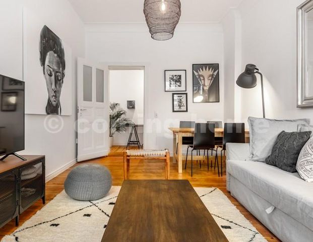 White & Black: A very special place - Photo 1