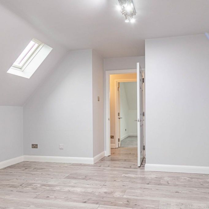 2 bed Flat for rent - Photo 1