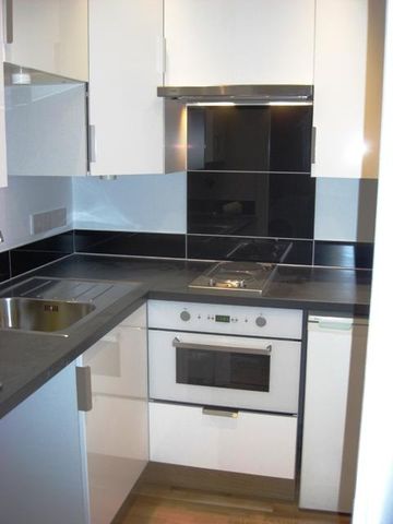 Studio Flat, Broadwalk Court, W8 - Photo 3