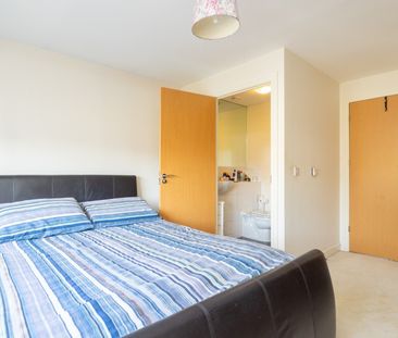 4 bedroom semi detached house to rent, - Photo 5