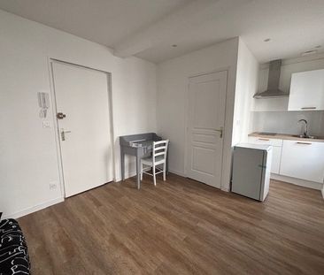 Location Appartement 1 pièce 15m² ANGOULEME 16000 - Photo 4