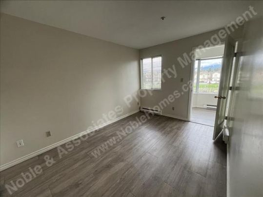 1567 East Broadway 205 Vancouver - Photo 1