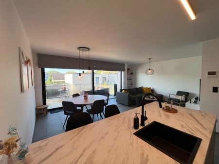 Appartement met 2 slaapkamers te huur centrum Beverlo - Photo 2