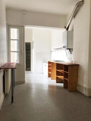 : Appartement 105.21 m² à SAINT-ETIENNE - Photo 1