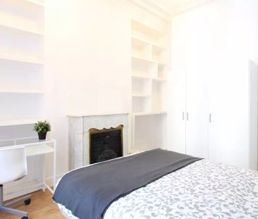 Room in a shared 8-bedroom apartment for rent in Jerónimos, perfect... - Photo 4
