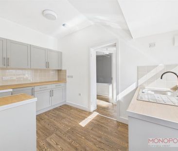 2 bedroom semi-detached house to rent - Photo 6