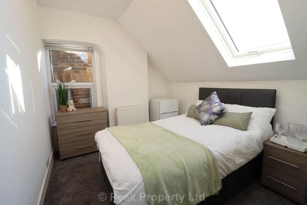 7 bedroom house share to rent - Photo 1