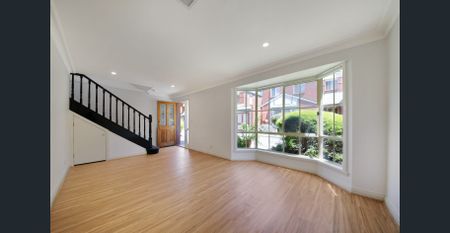 Sun Splashed with Supreme Convenience - Photo 2